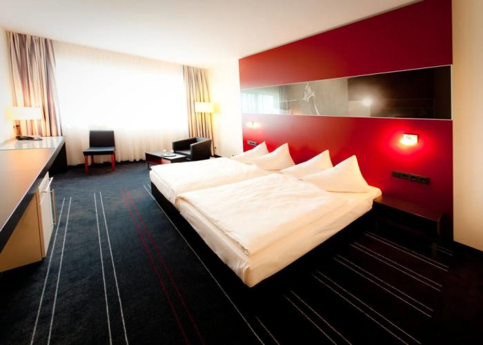 NOVINA HOTEL Herzogenaurach Herzo Base