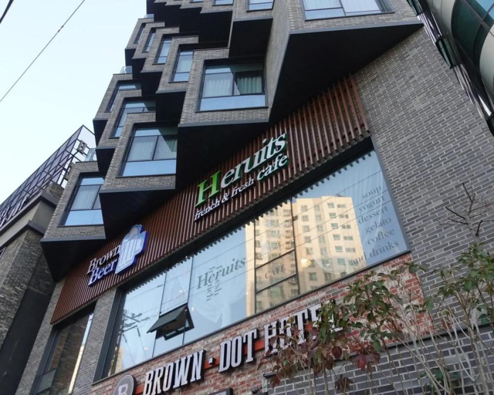 Brown Dot Hotel Masan