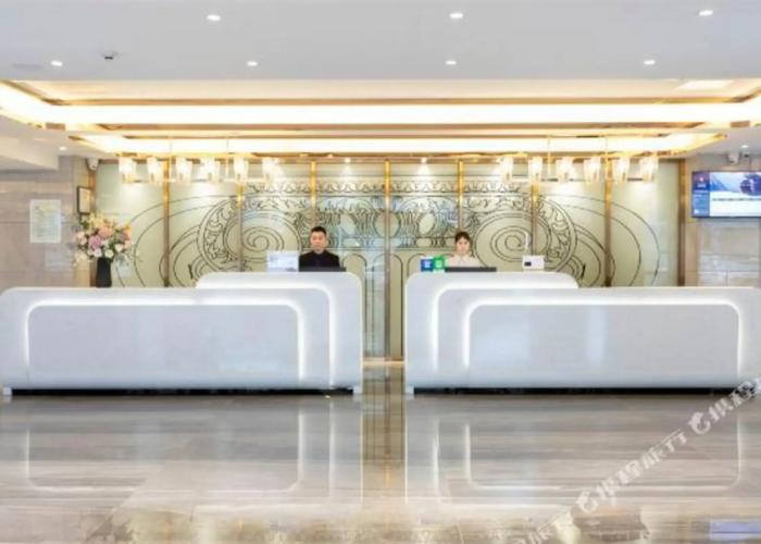 Yeste International Hotel (Ceramics Center)