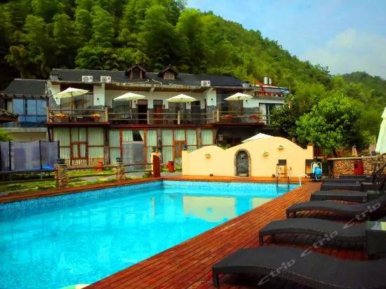 Mountain Cat Inn