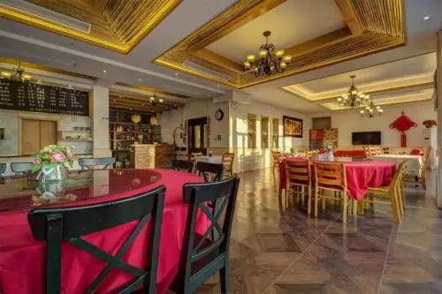 Panjiayuan Inn
