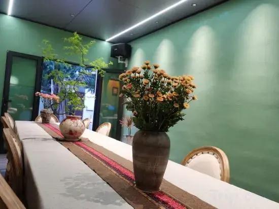 Deqing Shanyinju Country House