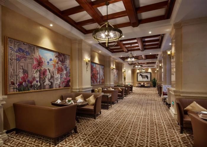 Yin Run Jin Jiang Castle Hotel