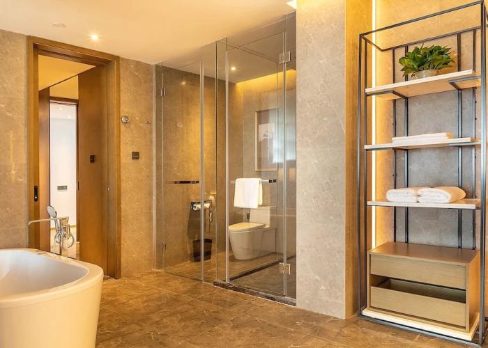 Xinyu Crown Hotel