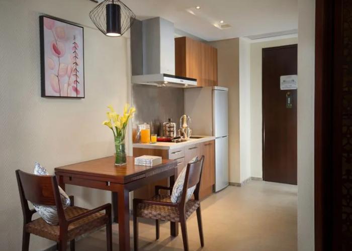 Aloha Oceanfront Suite Resort