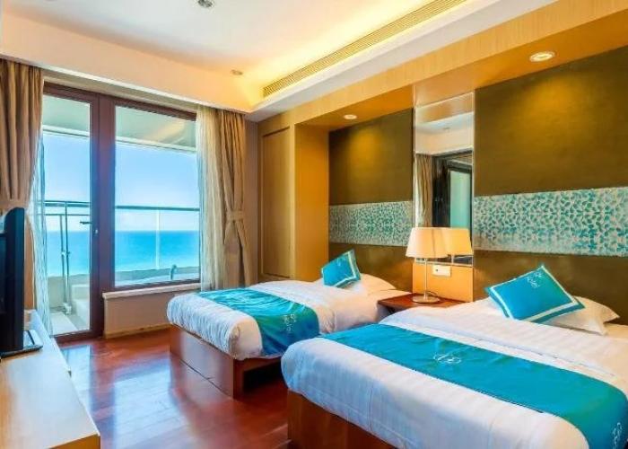 Ocean Holiday Hotel
