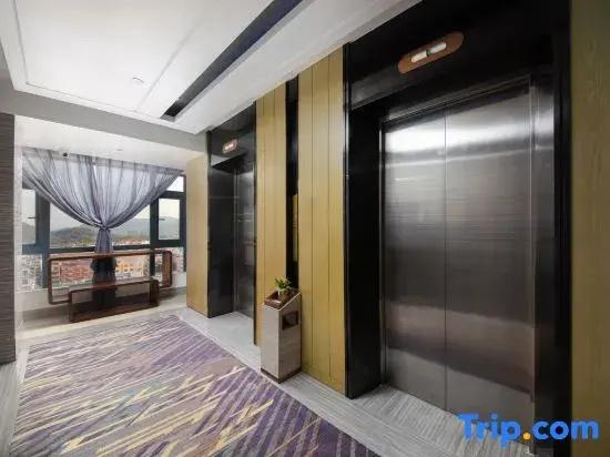 Yiyuan Lanbao Hotel Lingshui