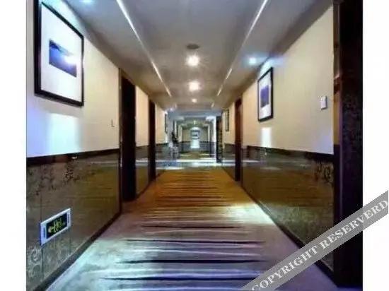 Yunhe Mercure Hotel