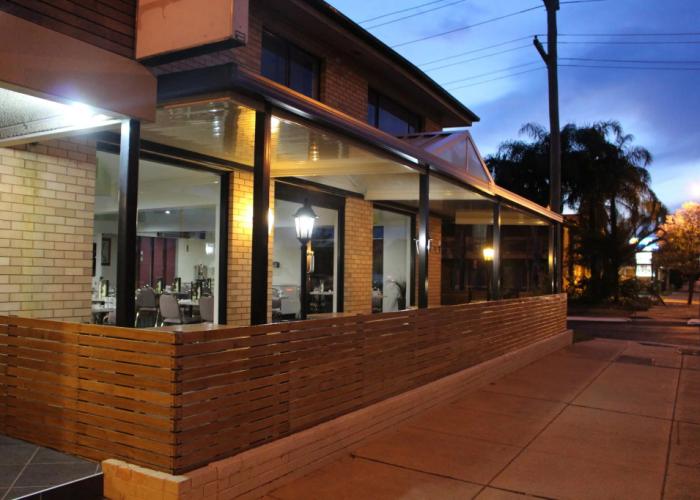 Golden West Motor Inn