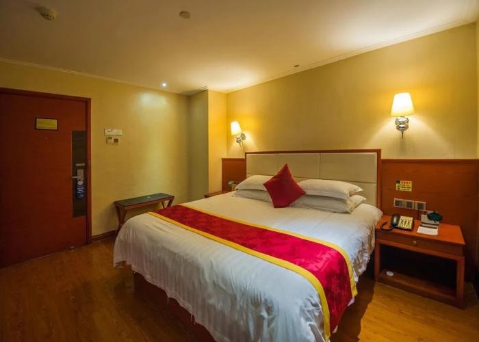 Manhattan City Hotel