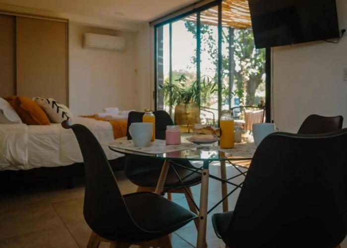 Lodwine Lodge Apartments