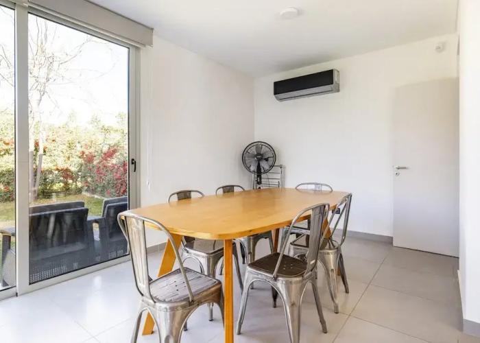 Casa con parrilla en complejo privado