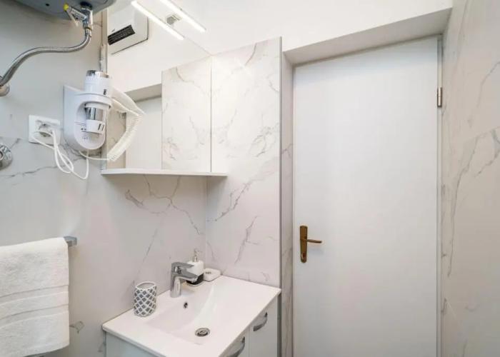 Apartman Debos