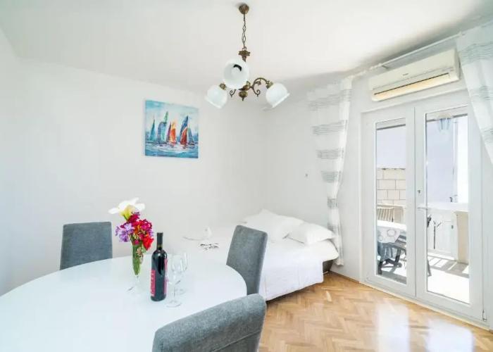 Apartman Debos