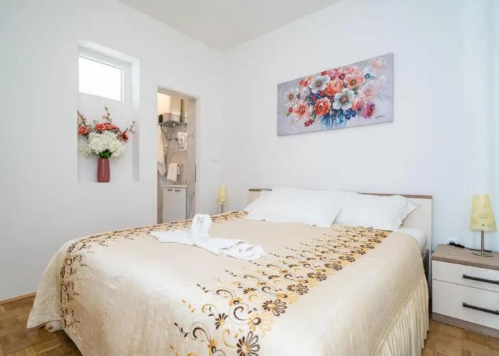 Apartman Debos