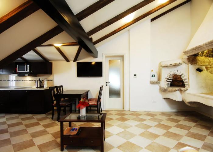SUNce Palace Apartments with free offsite parking