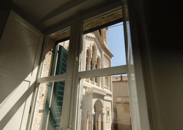 SUNce Palace Apartments with free offsite parking