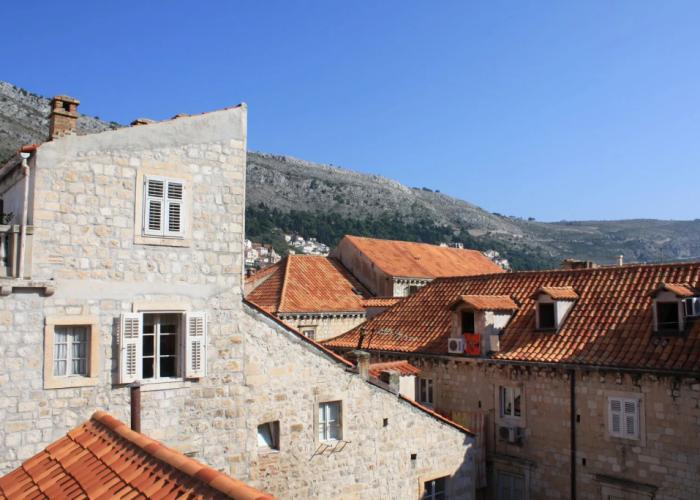 Celenga Apartments with free offsite parking