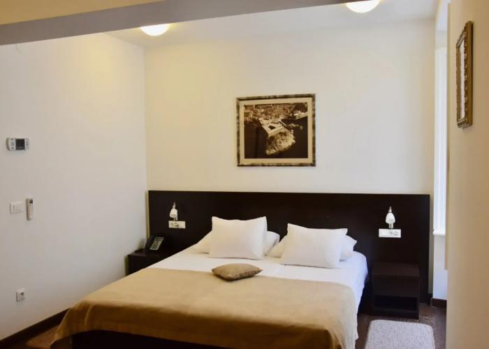 Celenga Apartments with free offsite parking