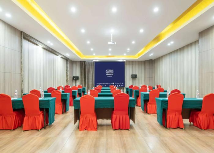 Ramada Linyi North