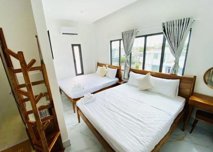 Hero Hostel & Billiards