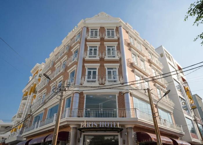 Paris Hotel
