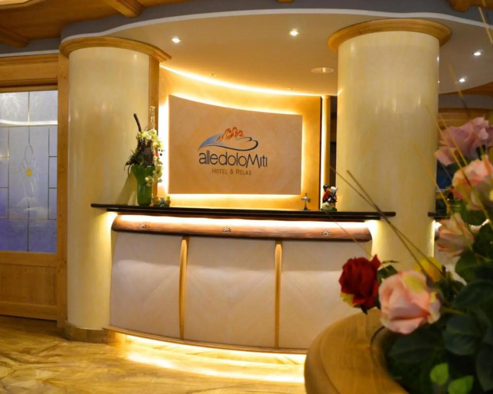 Alle Dolomiti Boutique Lake Hotel