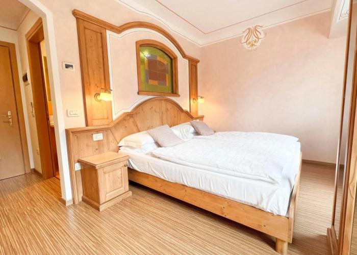 Alle Dolomiti Boutique Lake Hotel