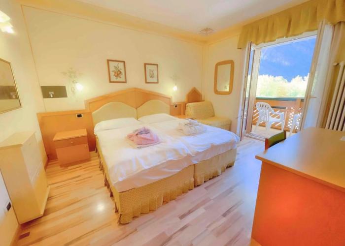Alle Dolomiti Boutique Lake Hotel