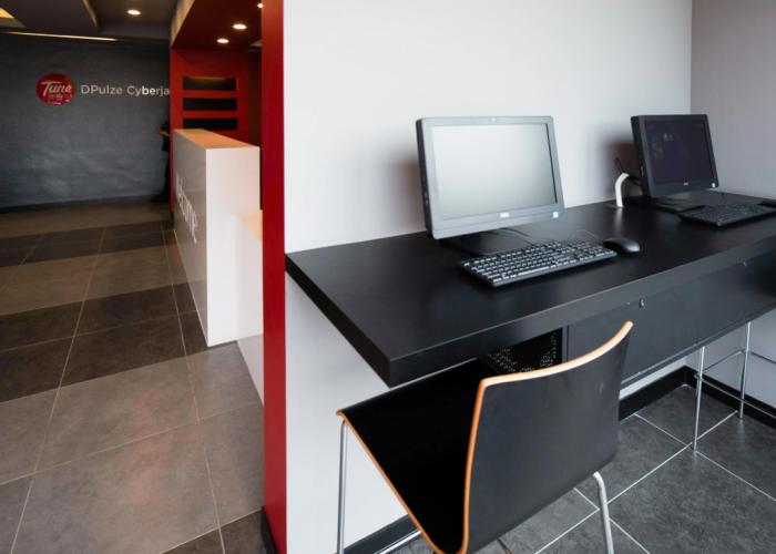 FOX Lite DPulze Cyberjaya