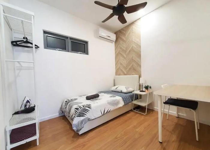 Muji Home Design with Balcony and Nice Swimming Pool View at Cyberjaya by Cloud Host