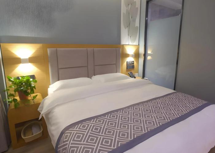 GreenTree Inn Puyang Ruifengyuan Business Hotel