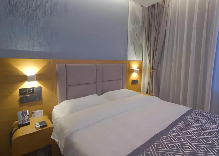 GreenTree Inn Puyang Ruifengyuan Business Hotel