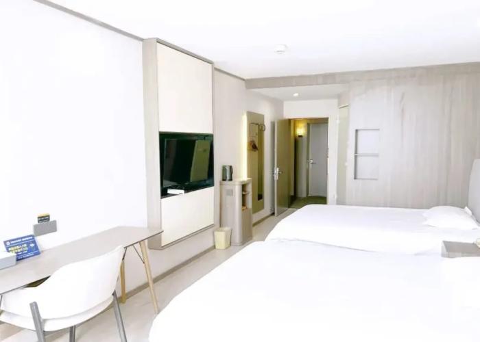 Ripple Hotel (Rizhao Lecheng Huoche)