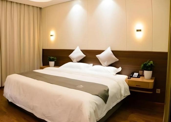 GreenTree Eastern Rizhao High Speed Railway Station Hotel
