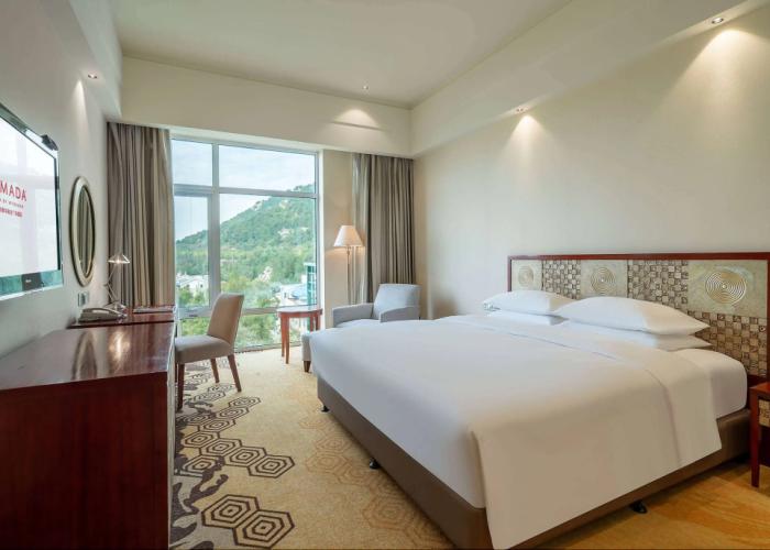 Ramada Plaza Taian