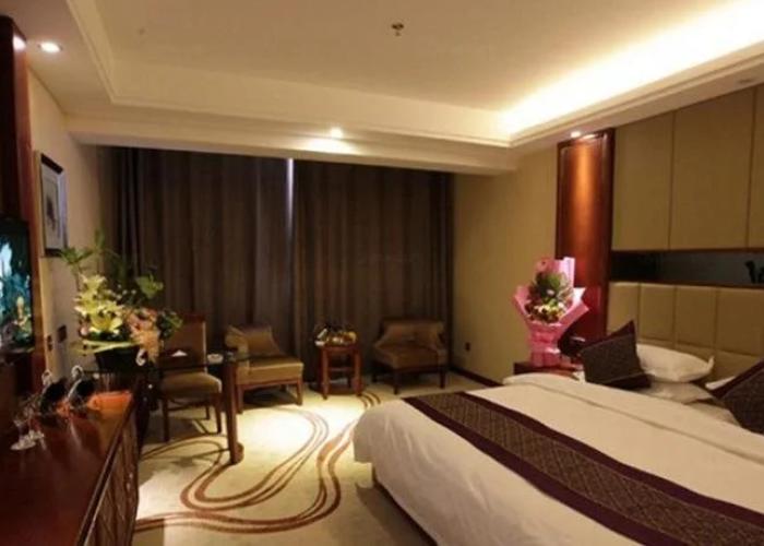 Zhangye Dinghe International Hotel