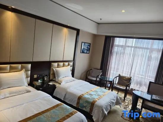 Zhangye Tianwei International Hotel (High-speed Railway West Station)