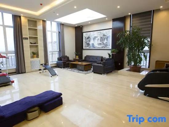 Zhangye Tianwei International Hotel (High-speed Railway West Station)