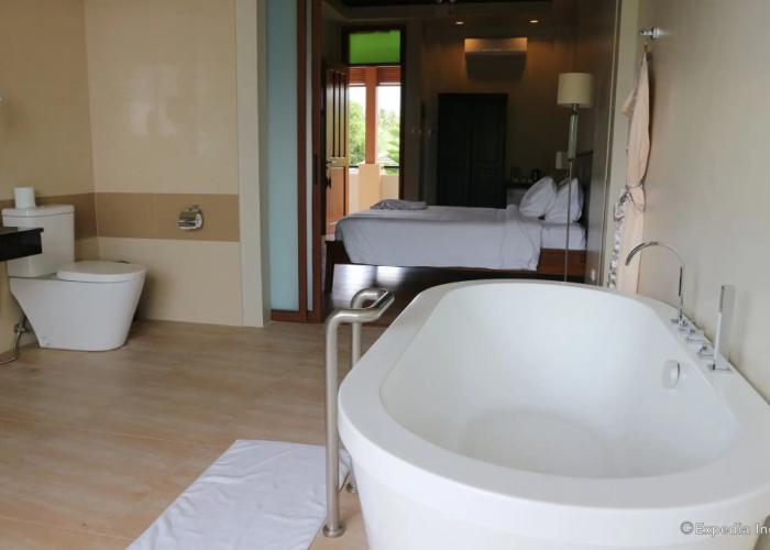Bravo Resorts - Munting Paraiso