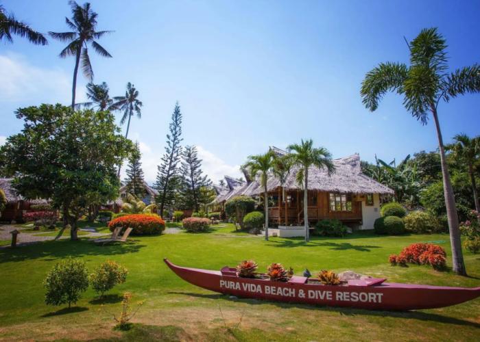 Pura Vida Beach & Dive Resort