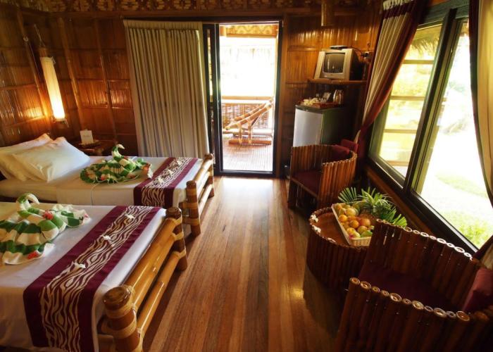 Pura Vida Beach & Dive Resort
