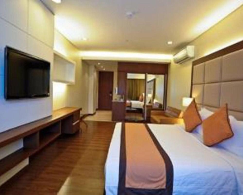 фото SanTomas Suites