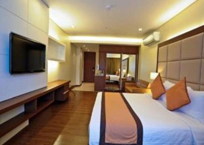 SanTomas Suites
