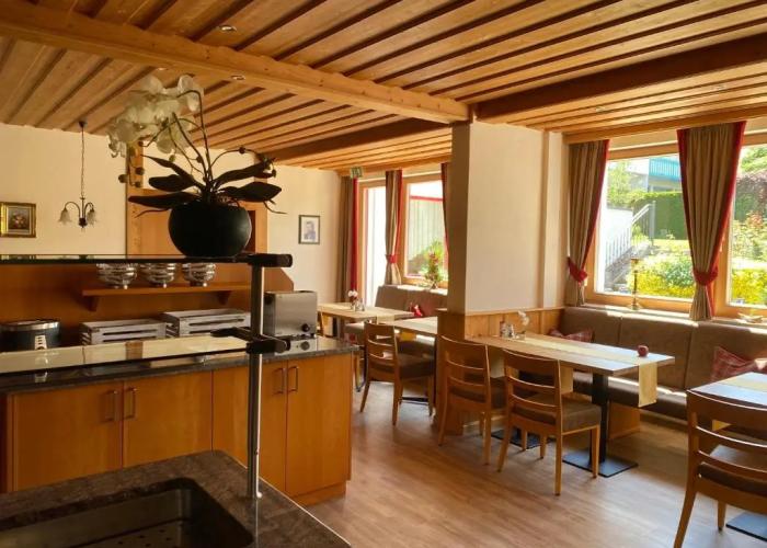 Pension- Hotel Maximilian