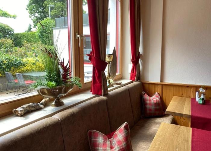 Pension- Hotel Maximilian
