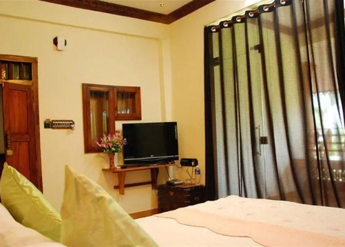 Kovalam Beach Hotel