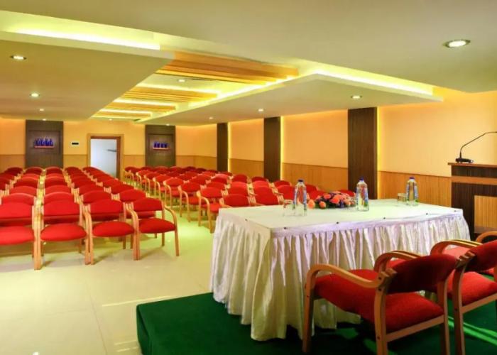 Clouds Valley Leisure Hotel