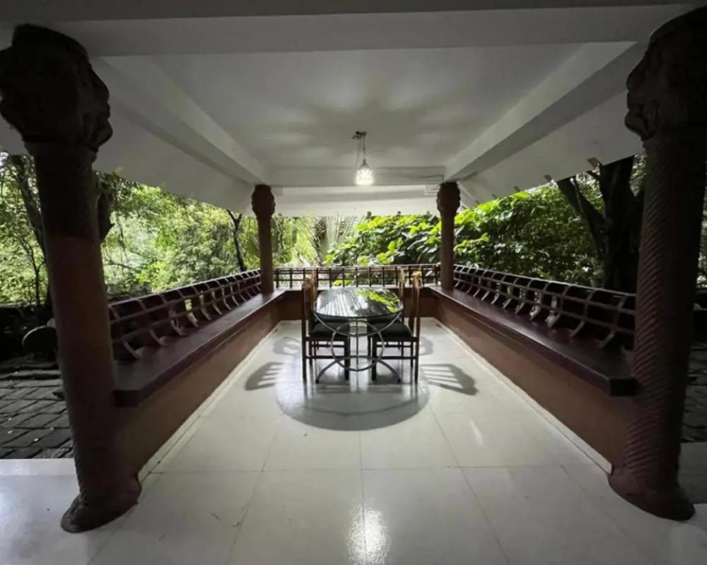 фото Spring Muunnar
