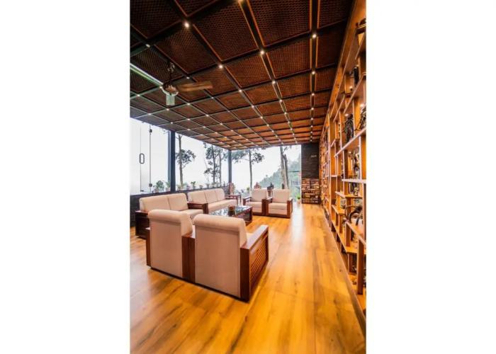 Chandys Drizzle Drops Munnar Top Station